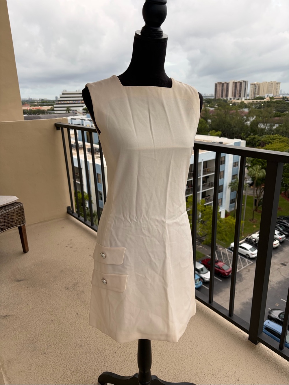 Gianni Versace Couture Vintage 90s Cream Off White Shift Dress Medusa